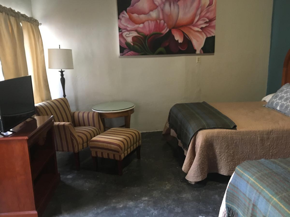 Hostal Dona Carlota Hotel Cuatrociénegas de Carranza Zewnętrze zdjęcie